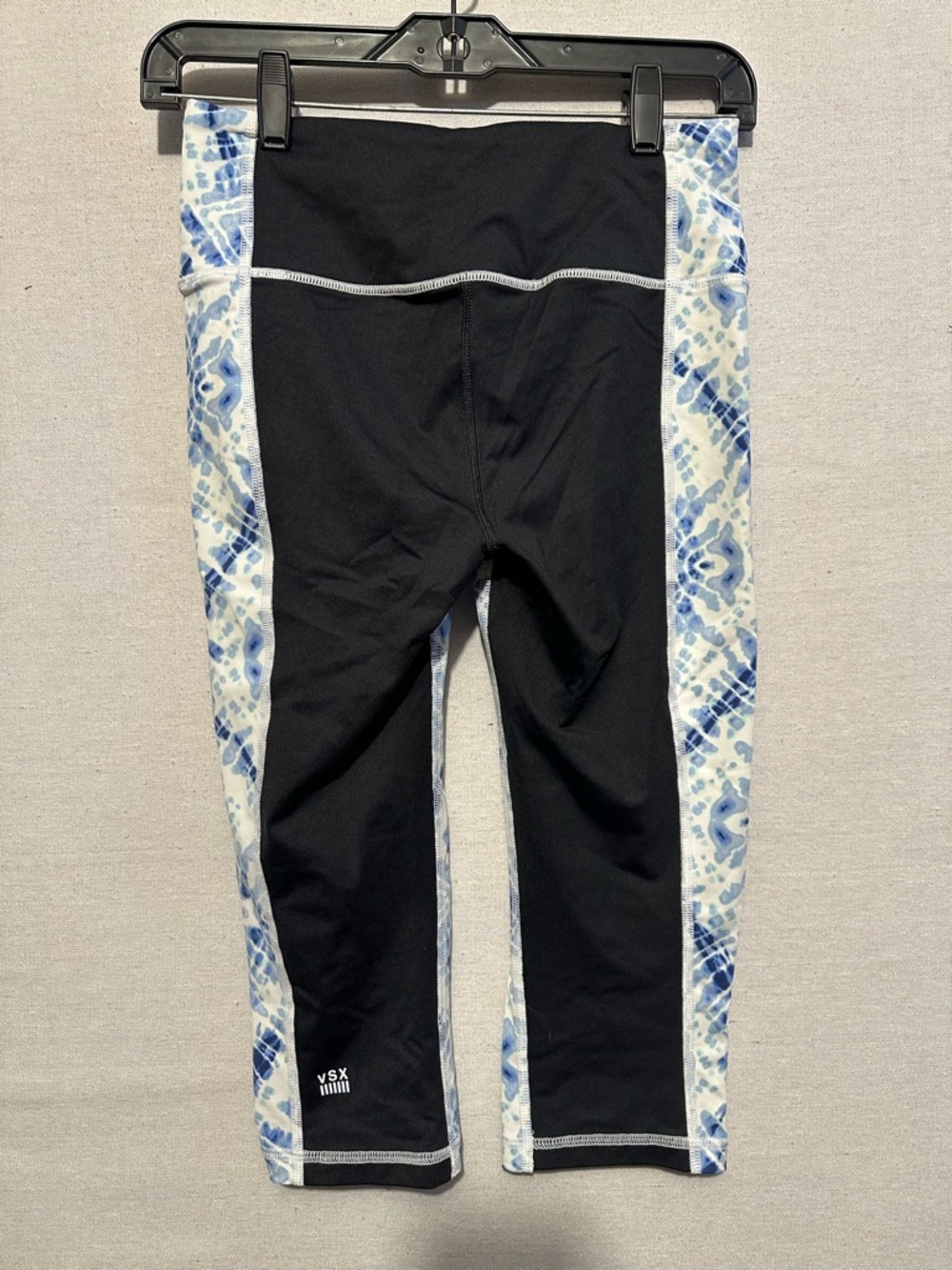 Victoria's Secret Knockout by VS Crop Leggings - size S - Picture 2 of 3